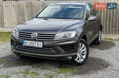 Внедорожник / Кроссовер Volkswagen Touareg 2015 в Владимире