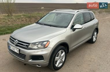 Позашляховик / Кросовер Volkswagen Touareg 2010 в Городку
