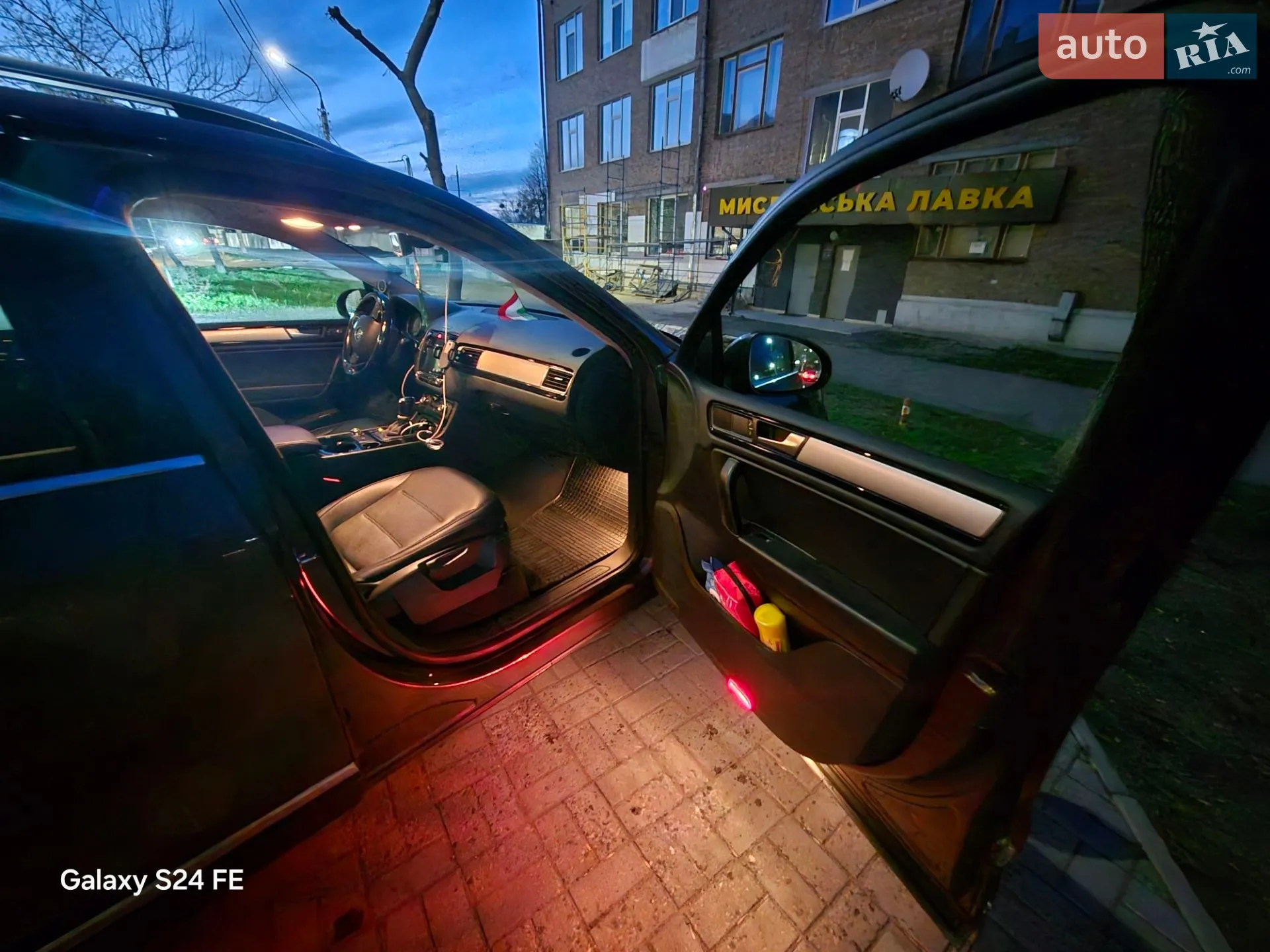 2013 Volkswagen Touareg - мініатюра 10
