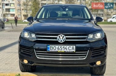 Внедорожник / Кроссовер Volkswagen Touareg 2012 в Львове