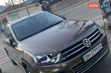 Позашляховик / Кросовер Volkswagen Touareg 2012 в Одесі