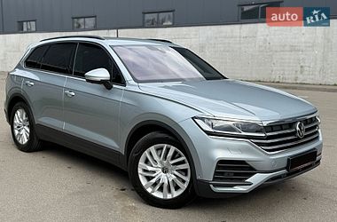 Позашляховик / Кросовер Volkswagen Touareg 2025 в Києві