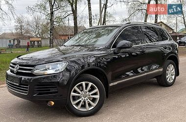 Позашляховик / Кросовер Volkswagen Touareg 2011 в Охтирці