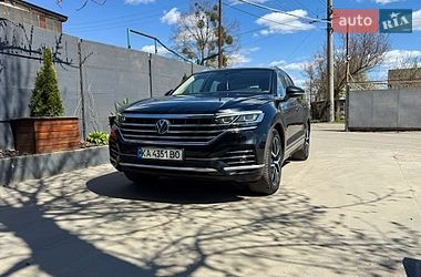 Позашляховик / Кросовер Volkswagen Touareg 2021 в Жмеринці