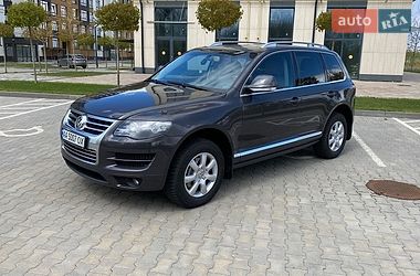 Внедорожник / Кроссовер Volkswagen Touareg 2008 в Киеве
