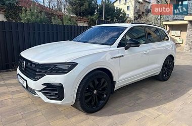 Позашляховик / Кросовер Volkswagen Touareg 2018 в Вінниці