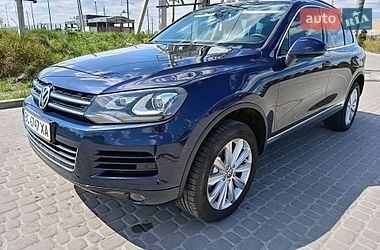 Внедорожник / Кроссовер Volkswagen Touareg 2013 в Львове