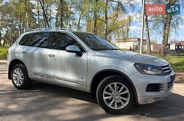 Позашляховик / Кросовер Volkswagen Touareg 2013 в Охтирці