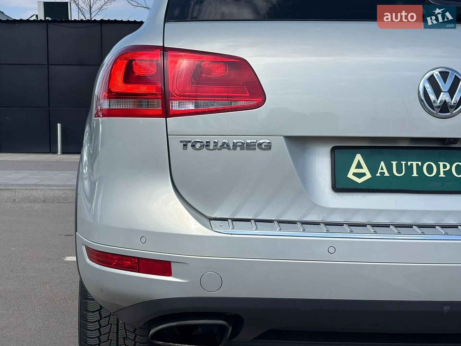 2014 Volkswagen Touareg - мініатюра 16