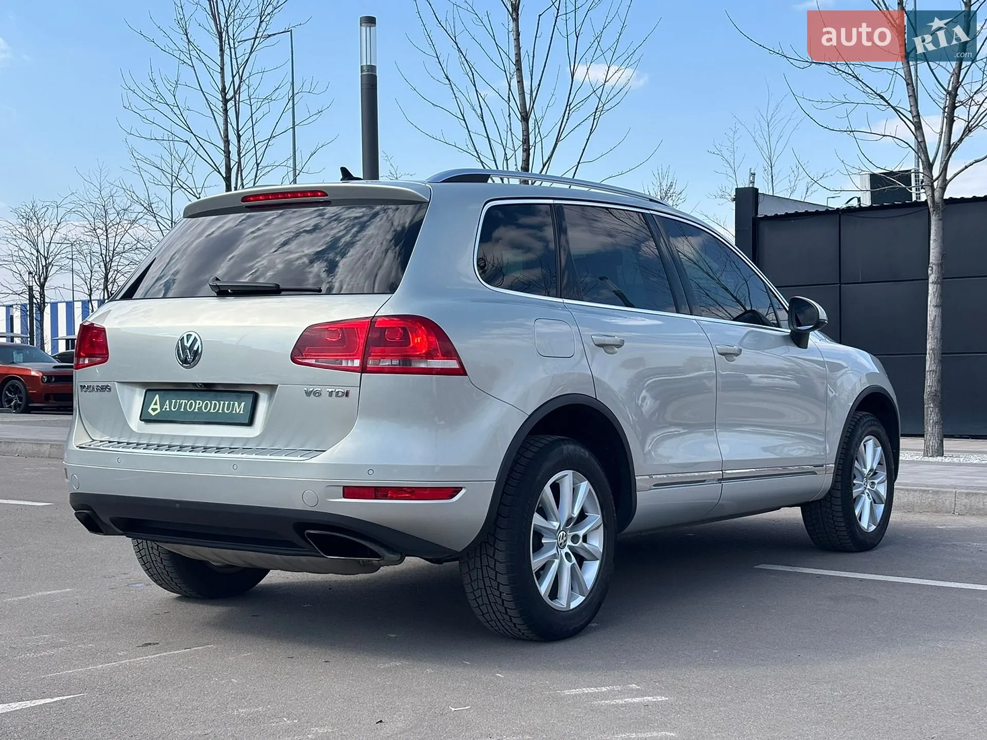 2014 Volkswagen Touareg - мініатюра 19