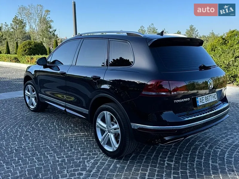 Volkswagen Touareg 2018 VIN WVGZZZ7PZJD012884 фото оголошення 6 з 43