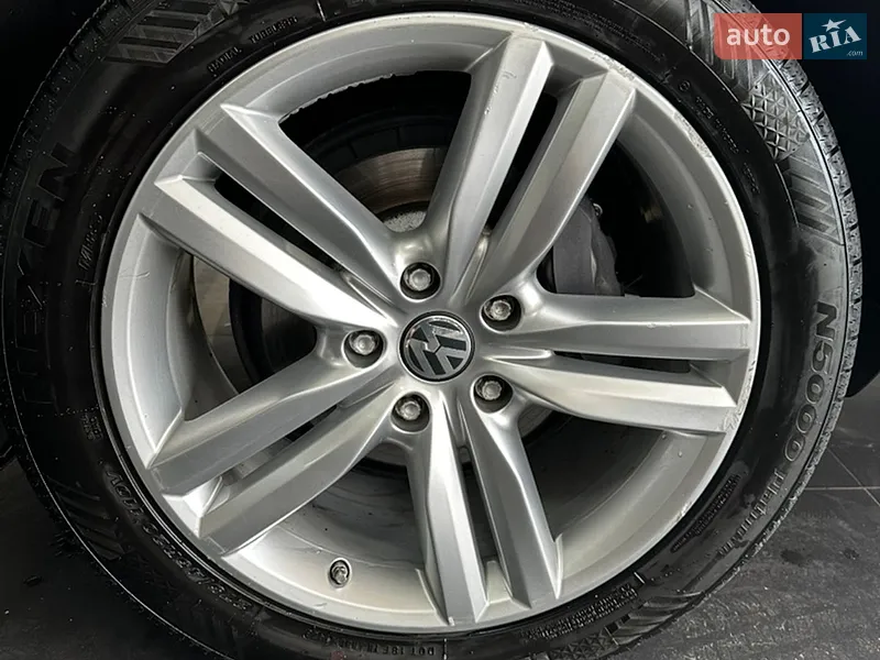 Volkswagen Touareg 2012 VIN WVGEP9BP4DD005115 фото оголошення 29 з 71