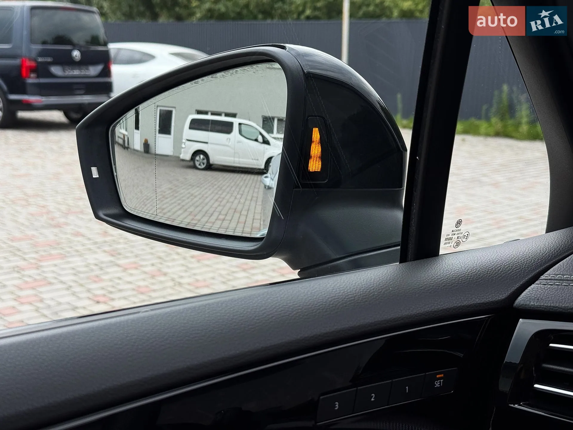 2021 Volkswagen Touareg - мініатюра 38
