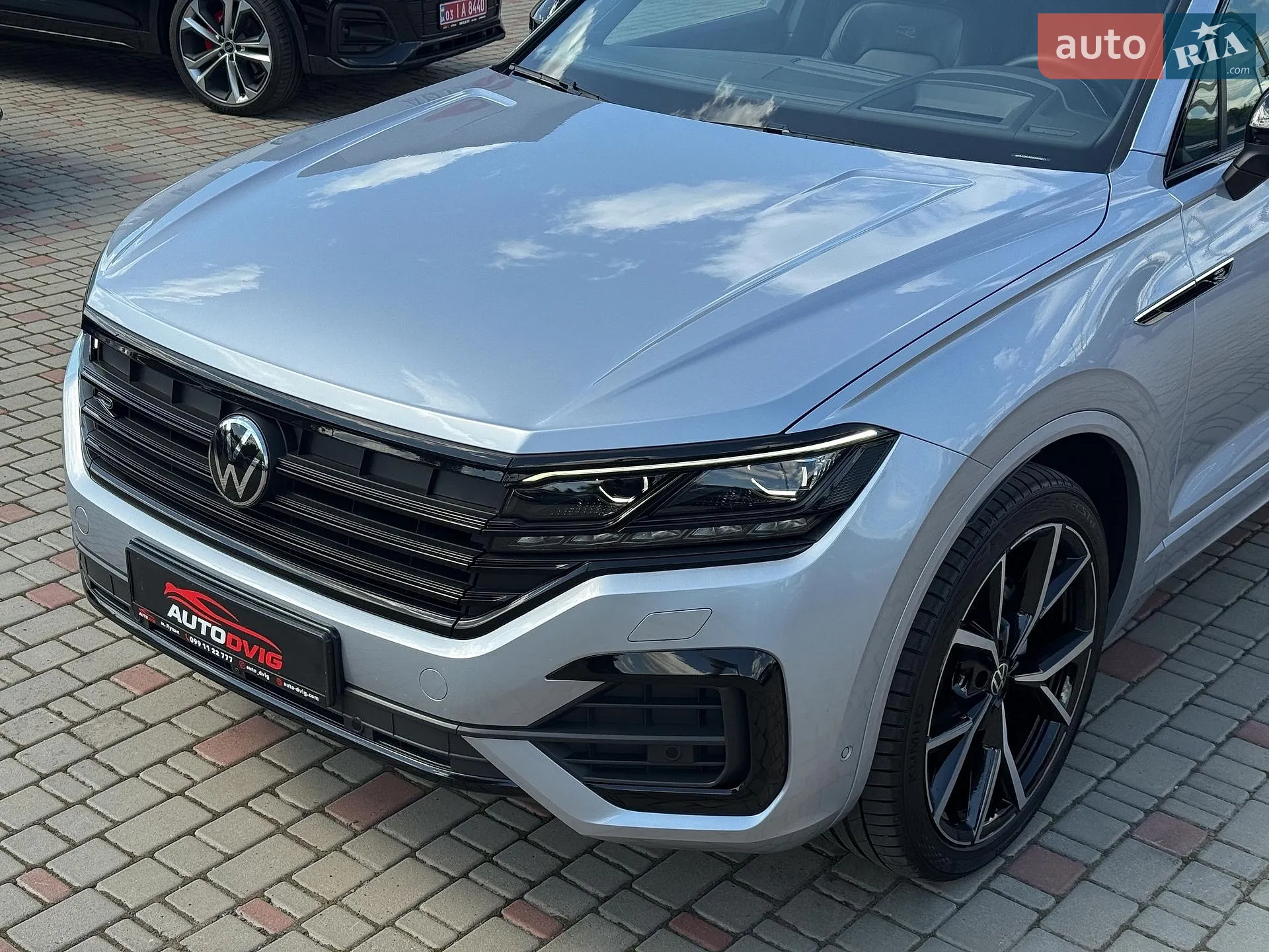 2021 Volkswagen Touareg - мініатюра 12