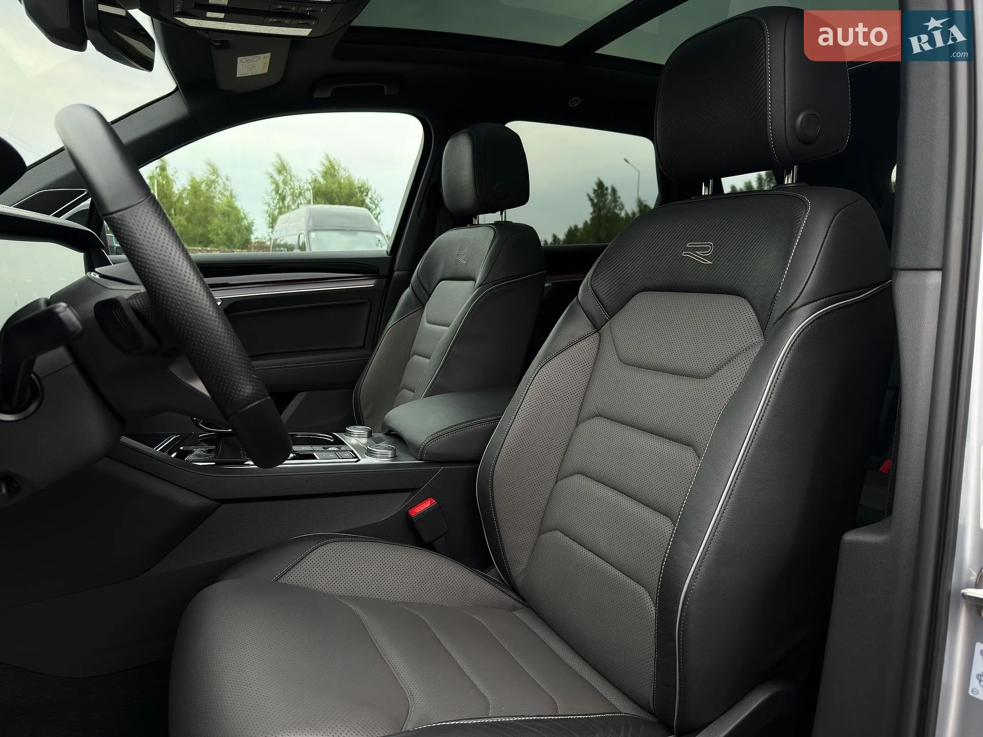 2021 Volkswagen Touareg - мініатюра 42