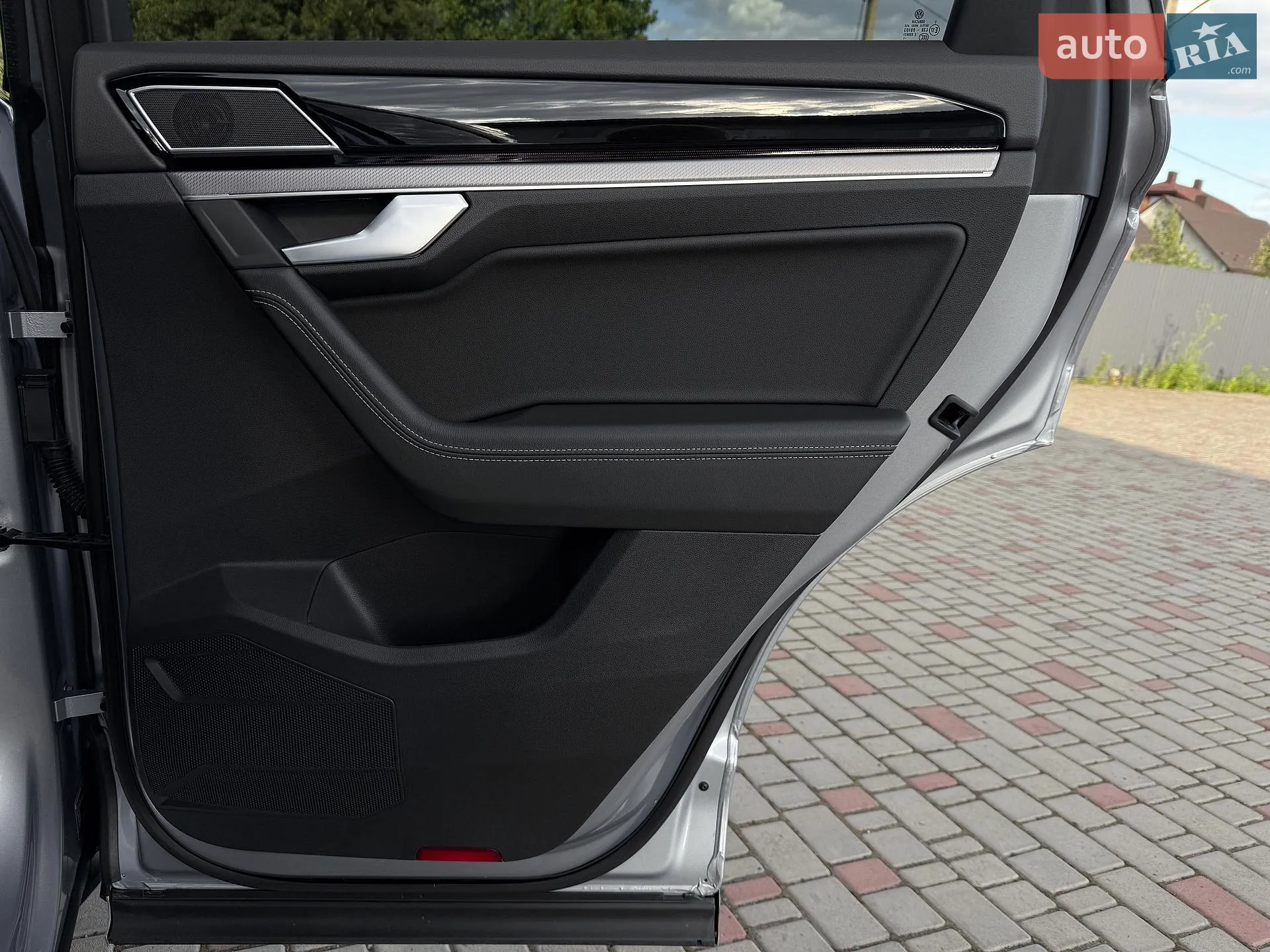 2021 Volkswagen Touareg - мініатюра 84