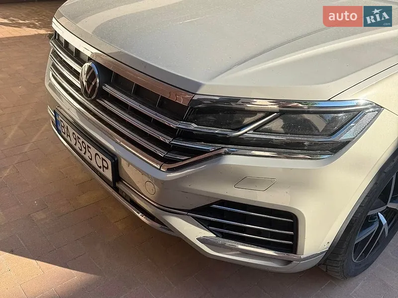 Volkswagen Touareg