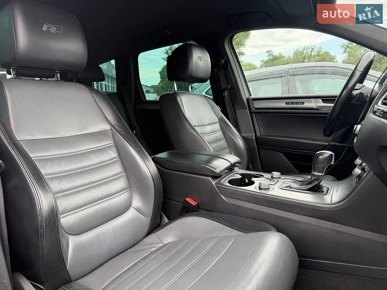 2015 Volkswagen Touareg - мініатюра 10