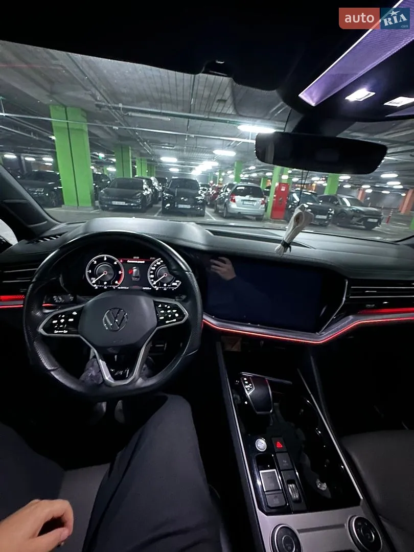 2021 Volkswagen Touareg - мініатюра 8