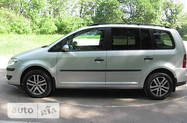 Мінівен Volkswagen Touran 2007 в Донецьку