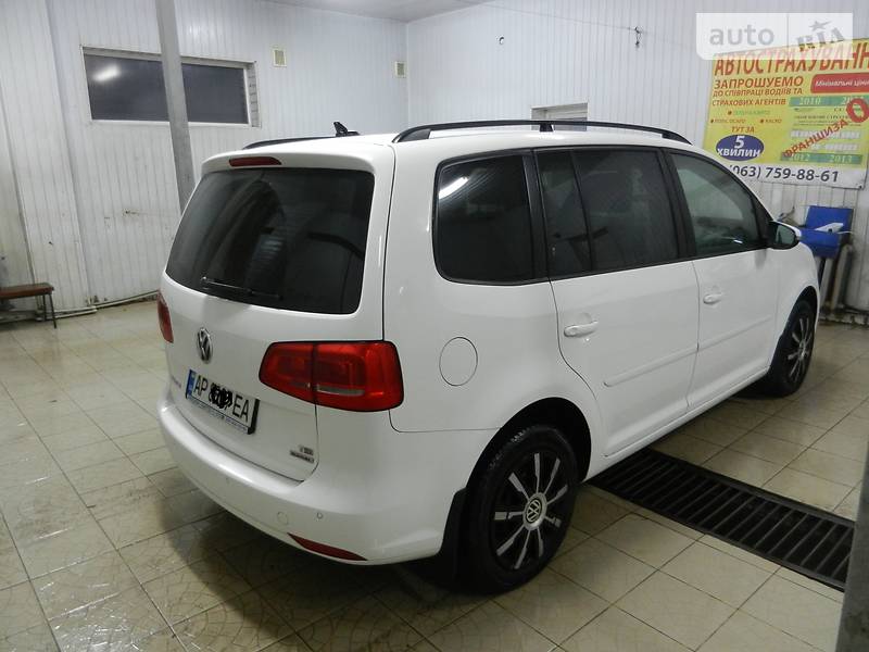 Мінівен Volkswagen Touran 2012 в Запоріжжі