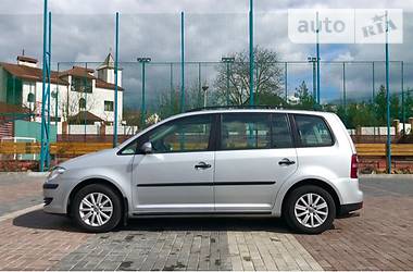 Минивэн Volkswagen Touran 2008 в Луцке