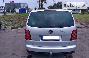 Минивэн Volkswagen Touran 2007 в Борисполе