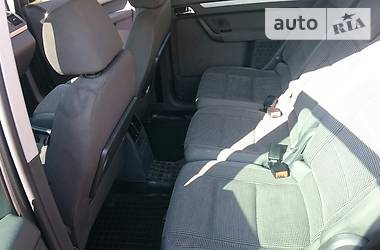 Мінівен Volkswagen Touran 2006 в 