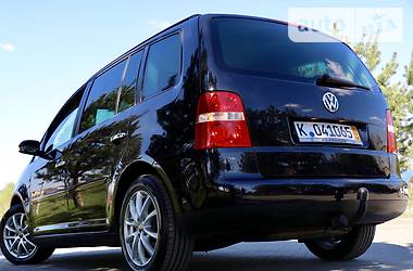 Минивэн Volkswagen Touran 2006 в Дрогобыче