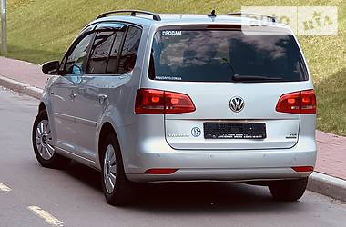 Внедорожник / Кроссовер Volkswagen Touran 2014 в Одессе