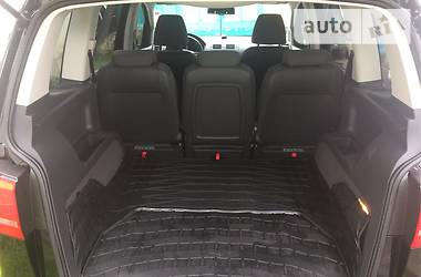 Минивэн Volkswagen Touran 2015 в 
