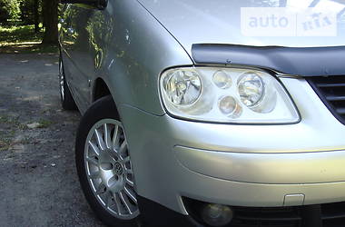 Універсал Volkswagen Touran 2004 в 