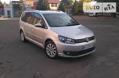 Мінівен Volkswagen Touran 2012 в Києві