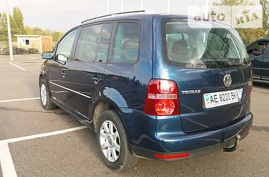 Минивэн Volkswagen Touran 2007 в Кривом Роге