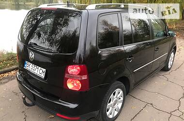 Універсал Volkswagen Touran 2007 в Рівному