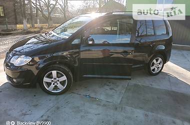 Минивэн Volkswagen Touran 2008 в Тячеве