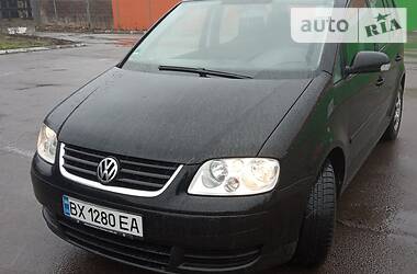 Мінівен Volkswagen Touran 2005 в 