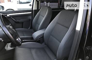 Мінівен Volkswagen Touran 2011 в 