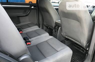 Мінівен Volkswagen Touran 2011 в 