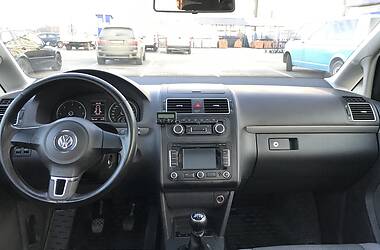 Мінівен Volkswagen Touran 2011 в 
