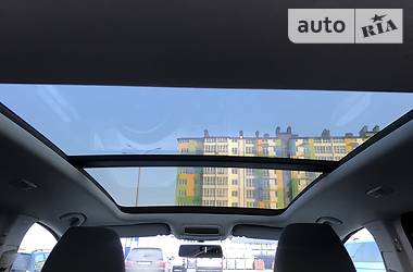 Мінівен Volkswagen Touran 2011 в 