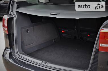 Універсал Volkswagen Touran 2015 в 