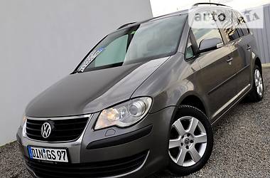 Минивэн Volkswagen Touran 2008 в Дрогобыче