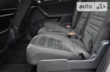 Мінівен Volkswagen Touran 2015 в 