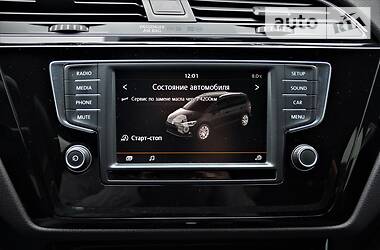 Мінівен Volkswagen Touran 2015 в 