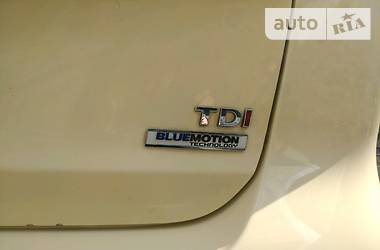 Мінівен Volkswagen Touran 2015 в 