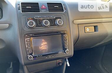 Мінівен Volkswagen Touran 2010 в 
