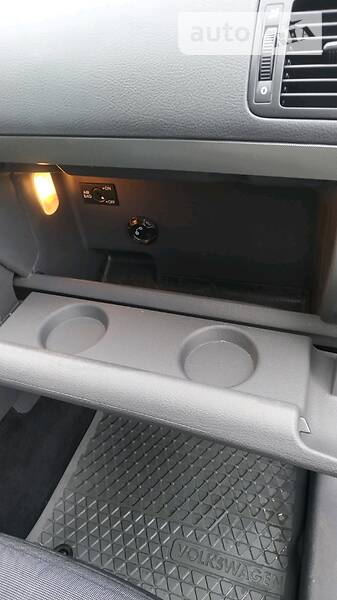 Мінівен Volkswagen Touran 2006 в Конотопі