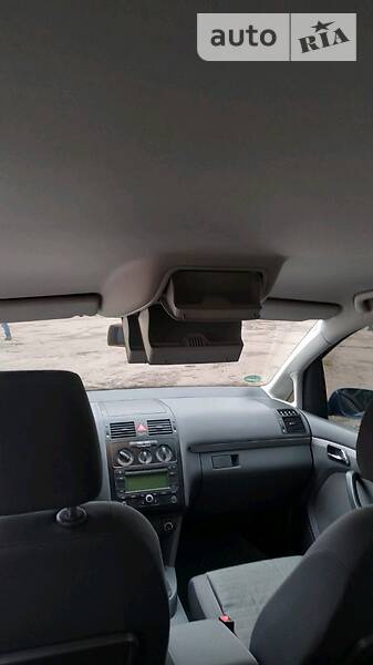 Мінівен Volkswagen Touran 2006 в Конотопі
