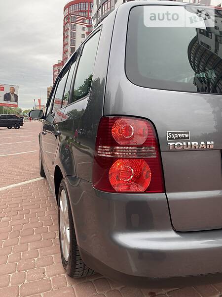 Універсал Volkswagen Touran 2006 в Івано-Франківську